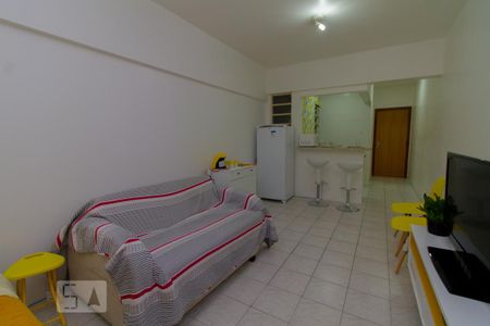 Sala de kitnet/studio para alugar com 1 quarto, 35m² em Centro, Florianópolis