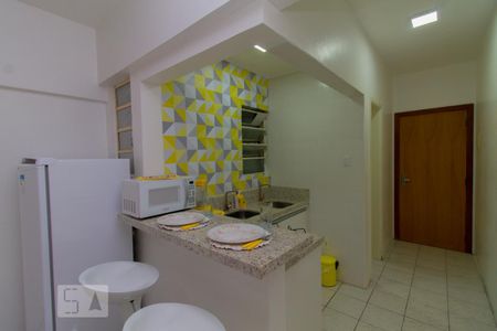 Cozinha de kitnet/studio para alugar com 1 quarto, 35m² em Centro, Florianópolis