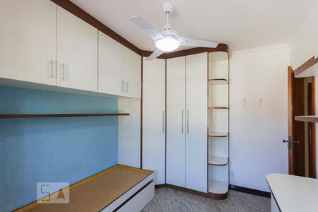 Casa de condomínio à venda com 160m², 3 quartos e 2 vagasQuarto 2 (2º andar)