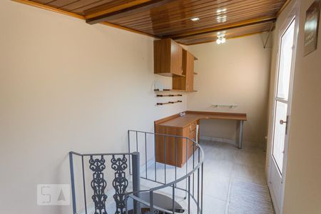 Casa de condomínio à venda com 160m², 3 quartos e 2 vagasEscritório (3º andar)