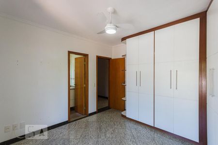 Casa de condomínio à venda com 160m², 3 quartos e 2 vagasQuarto 3 - Suíte (2º andar)