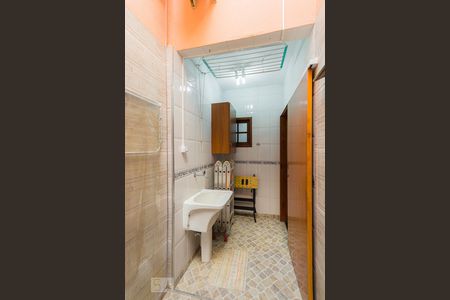 Casa de condomínio à venda com 160m², 3 quartos e 2 vagasÁrea de Serviço (1º andar)