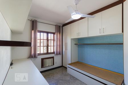 Casa de condomínio à venda com 160m², 3 quartos e 2 vagasQuarto 2 (2º andar)