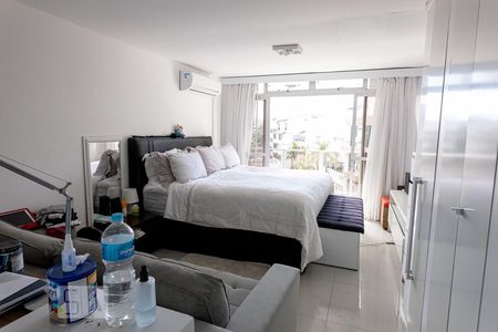 Suite de apartamento para alugar com 4 quartos, 220m² em Barra da Tijuca, Rio de Janeiro