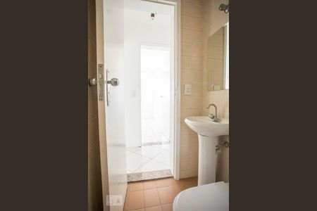 Apartamento à venda com 58m², 2 quartos e 1 vagaBanheiro 2