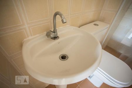 Apartamento à venda com 58m², 2 quartos e 1 vagaDetalhe - Banheiro 2