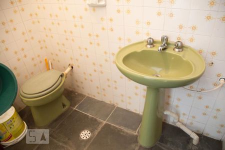 Casa à venda com 213m², 3 quartos e 3 vagasBanheiro de Serviço