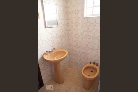 Casa à venda com 213m², 3 quartos e 3 vagasBanheiro da Suíte