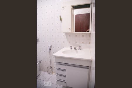 Casa à venda com 213m², 3 quartos e 3 vagasBanheiro