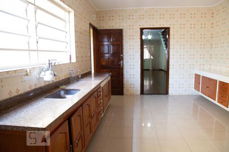 Casa à venda com 213m², 3 quartos e 3 vagasCozinha