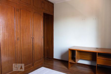 Casa à venda com 213m², 3 quartos e 3 vagasQuarto 2