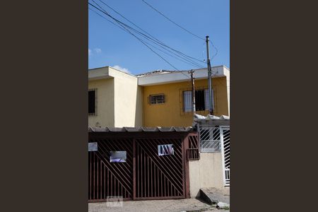 Casa à venda com 213m², 3 quartos e 3 vagasFachada