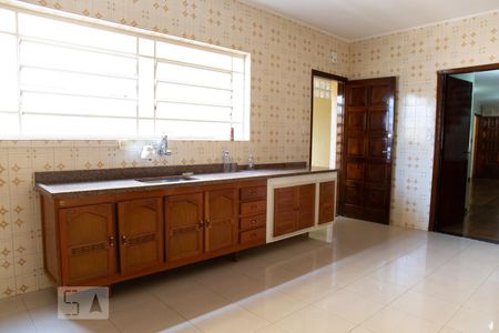 Casa à venda com 213m², 3 quartos e 3 vagasCozinha