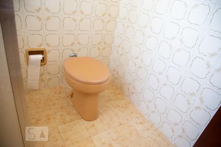 Casa à venda com 213m², 3 quartos e 3 vagasBanheiro da Suíte