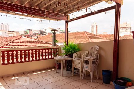 Casa à venda com 220m², 3 quartos e 2 vagasÁrea de Serviço