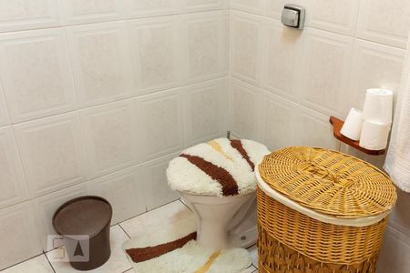 Casa à venda com 220m², 3 quartos e 2 vagasDetalhe do Banheiro da Suite