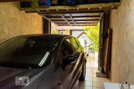 Casa à venda com 220m², 3 quartos e 2 vagasGaragem