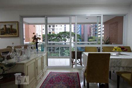 Sala de apartamento à venda com 3 quartos, 96m² em Vila Olímpia, São Paulo