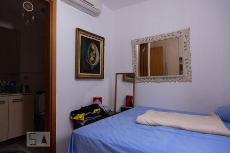 Apartamento à venda com 96m², 3 quartos e 2 vagas Apartamento à venda com 96m², 3 quartos e 2 vagasSuíte