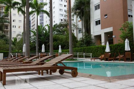 Apartamento à venda com 96m², 3 quartos e 2 vagas Apartamento à venda com 96m², 3 quartos e 2 vagasPiscina