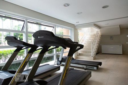 Apartamento à venda com 96m², 3 quartos e 2 vagas Apartamento à venda com 96m², 3 quartos e 2 vagasAcademia