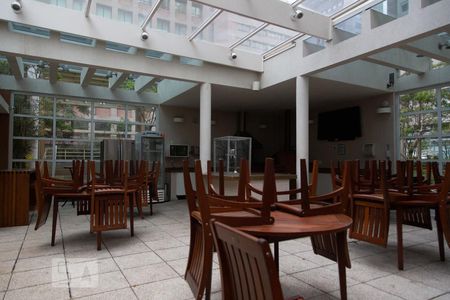 Apartamento à venda com 96m², 3 quartos e 2 vagas Apartamento à venda com 96m², 3 quartos e 2 vagasEspaço gourmet externo