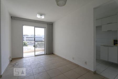 Sala de apartamento para alugar com 2 quartos, 59m² em Taquara, Rio de Janeiro