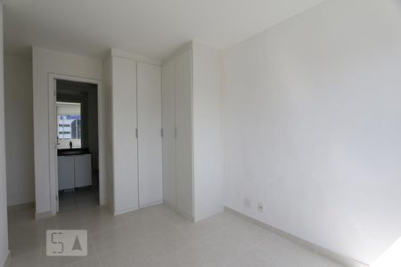 Quarto suite 2 de apartamento para alugar com 2 quartos, 59m² em Taquara, Rio de Janeiro