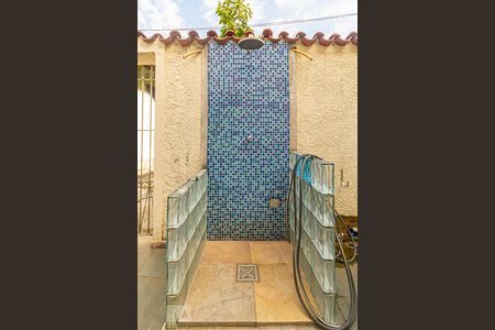 Casa à venda com 90m², 2 quartos e 5 vagasDucha