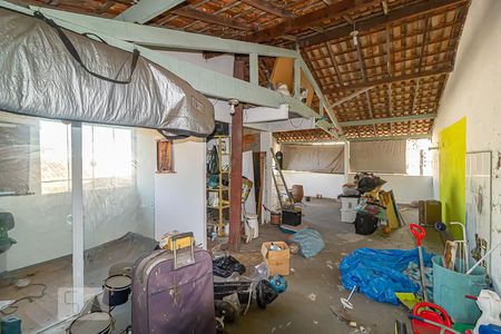 Casa à venda com 90m², 2 quartos e 5 vagasTerraço