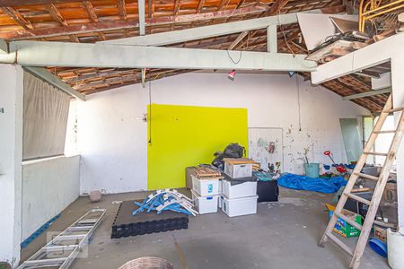 Casa à venda com 90m², 2 quartos e 5 vagasTerraço