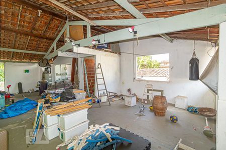 Casa à venda com 90m², 2 quartos e 5 vagasTerraço