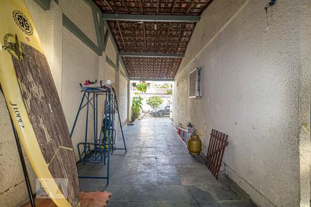 Casa à venda com 90m², 2 quartos e 5 vagasGaragem
