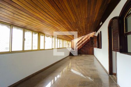 Apartamento à venda com 400m², 3 quartos e 2 vagas Apartamento à venda com 400m², 3 quartos e 2 vagasVaranda