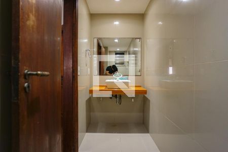 Apartamento à venda com 400m², 3 quartos e 2 vagas Apartamento à venda com 400m², 3 quartos e 2 vagasBanheiro da Suíte 1