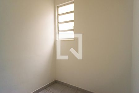Apartamento à venda com 400m², 3 quartos e 2 vagas Apartamento à venda com 400m², 3 quartos e 2 vagasQuarto de Serviço