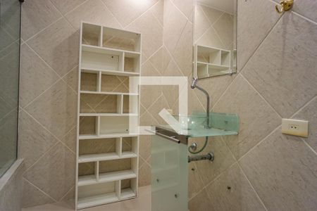 Apartamento à venda com 400m², 3 quartos e 2 vagas Apartamento à venda com 400m², 3 quartos e 2 vagasBanheiro da Suíte 2