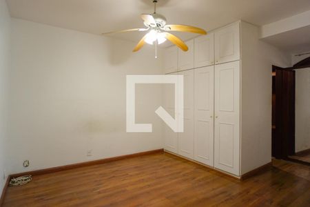 Apartamento à venda com 400m², 3 quartos e 2 vagas Apartamento à venda com 400m², 3 quartos e 2 vagasSuíte 2