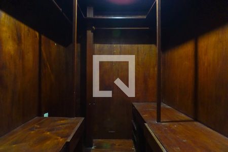 Apartamento à venda com 400m², 3 quartos e 2 vagas Apartamento à venda com 400m², 3 quartos e 2 vagasCloset da Suíte 2