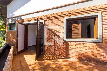 Casa de condomínio para alugar com 360m², 4 quartos e 3 vagasVaranda