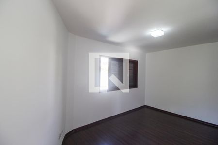 Casa de condomínio para alugar com 360m², 4 quartos e 3 vagasQuarto 4