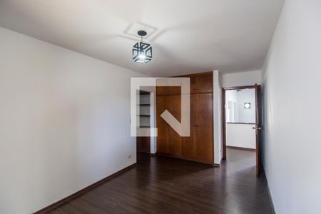 Casa de condomínio para alugar com 360m², 4 quartos e 3 vagasSuíte 3