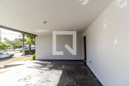 Casa de condomínio para alugar com 360m², 4 quartos e 3 vagasGaragem