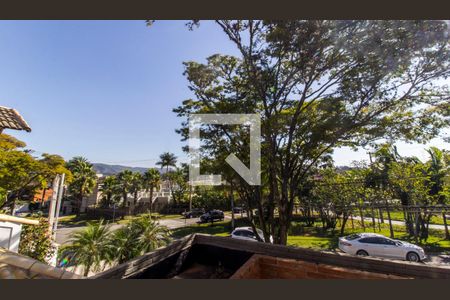 Casa de condomínio para alugar com 360m², 4 quartos e 3 vagasVista da Suíte