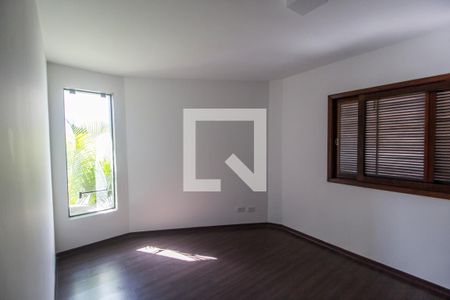 Casa de condomínio para alugar com 360m², 4 quartos e 3 vagasQuarto 4