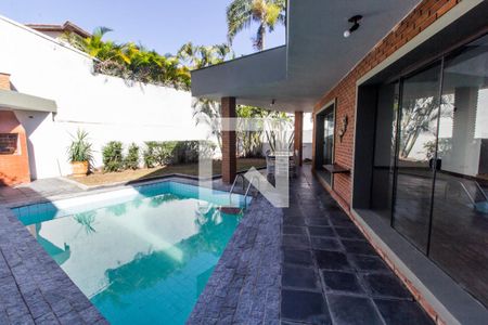 Casa de condomínio para alugar com 360m², 4 quartos e 3 vagasPiscina