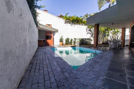 Casa de condomínio para alugar com 360m², 4 quartos e 3 vagasPiscina
