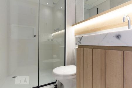 Studio para alugar com 52m², 1 quarto e 1 vaga Studio para alugar com 52m², 1 quarto e 1 vagaBanheiro da Suíte