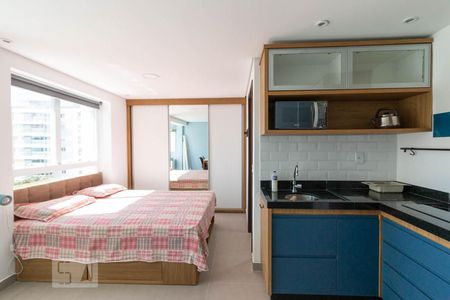 Studio para alugar com 30m², 1 quarto e 1 vaga Studio para alugar com 30m², 1 quarto e 1 vagaCozinha