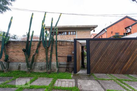 Casa à venda com 561m², 5 quartos e 5 vagasFachada